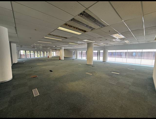 1,477M² OFFICE TO LET IN AUCKLAND PARK